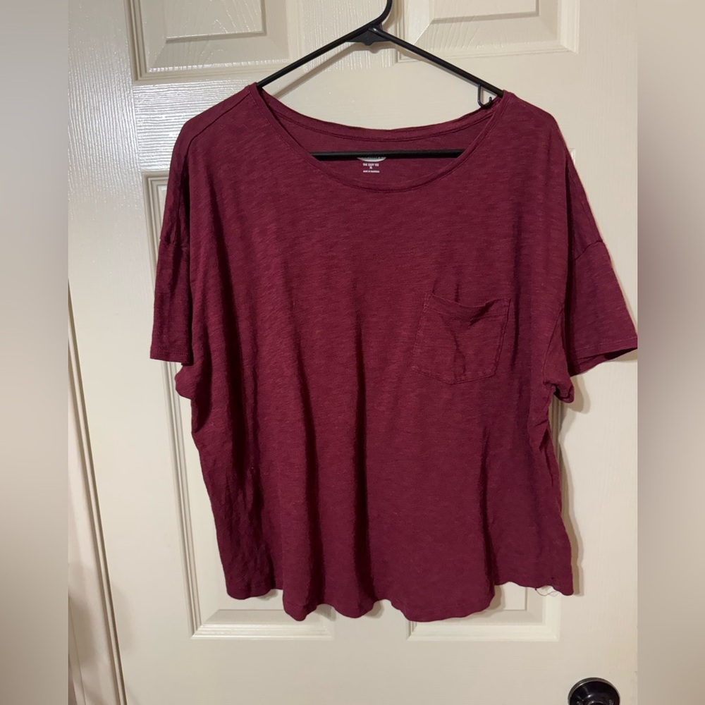 Old Navy Burgundy Easy Tee